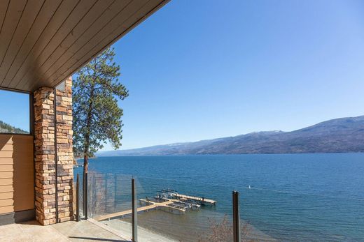 Vrijstaand huis in Peachland, Regional District of Central Okanagan