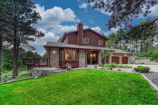 Luxury home in Monument, El Paso County