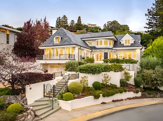 Detached House for sale in Berkeley