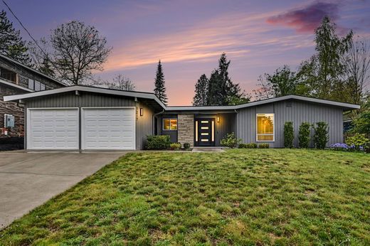 Detached House in Bellevue, King County