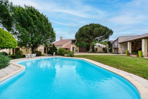 Semidetached House in Landrais, Charente-Maritime