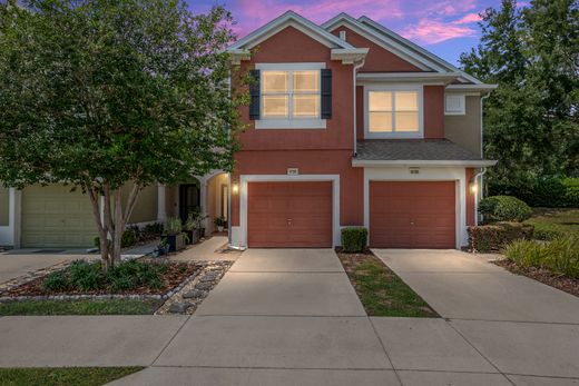 Townhouse in Ocala, Marion County