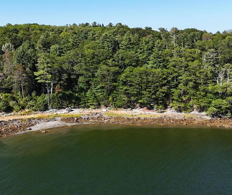 Land in Surry, Hancock County