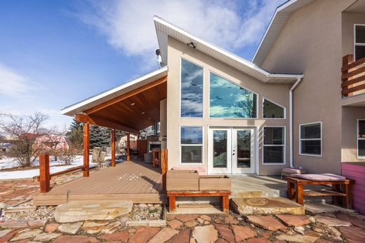 Detached House in Oakley, Summit County