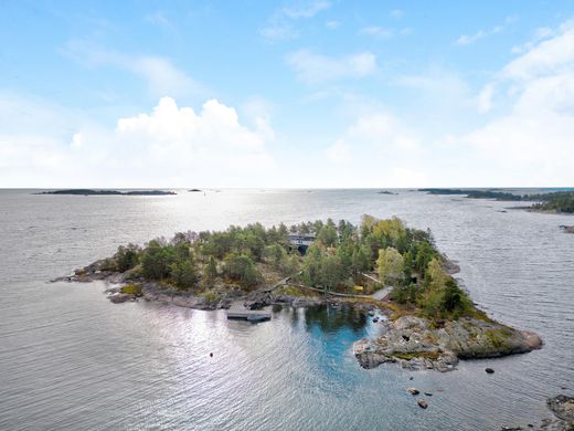 Île à Kirkkonummi, Helsinki