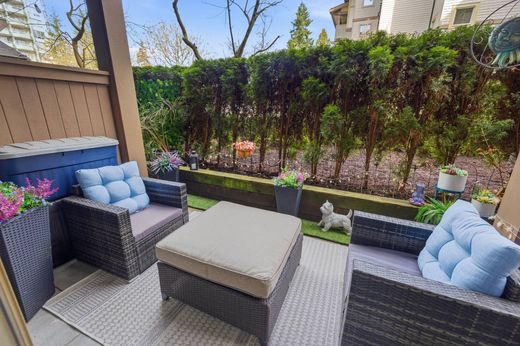 Appartamento a Surrey, Metro Vancouver Regional District