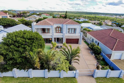 ‏בית חד-משפחתי ב  Stilbaai-Wes, Eden District Municipality