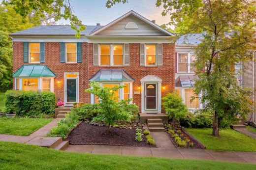 Luxury home in Germantown, Montgomery County