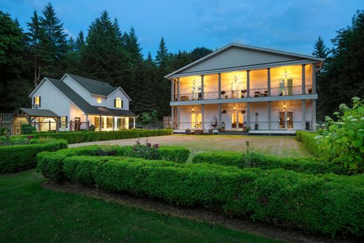Detached House for sale in North Bend