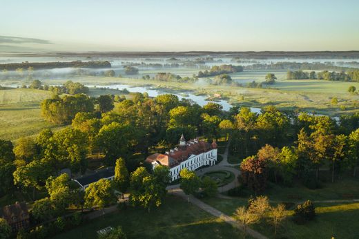 Budynek w Wiejce, Powiat międzyrzecki