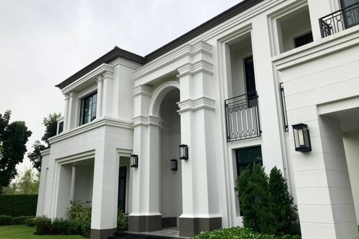 Luxe woning in Suan Luang, Suanluang