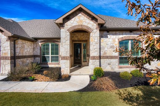 Detached House in Boerne, Kendall County