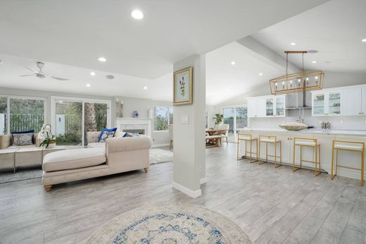 Detached House in Woodland Hills, Los Angeles County