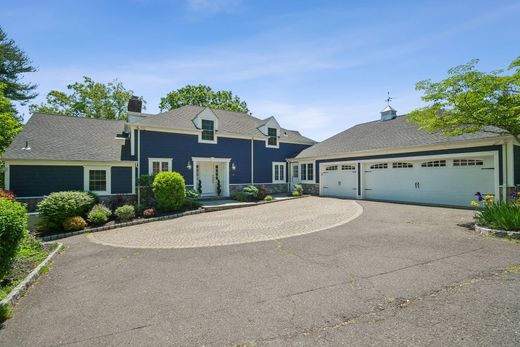 Luxury home in Mountainside, Union County