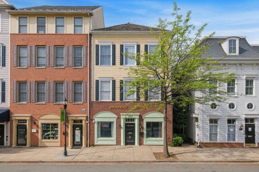 Luxury home in Gaithersburg, Montgomery County