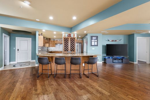 Luxury home in Fort Worth, Tarrant County