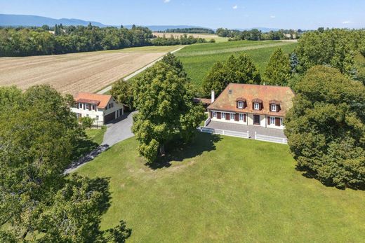 Detached House in Monnaz, Morges District