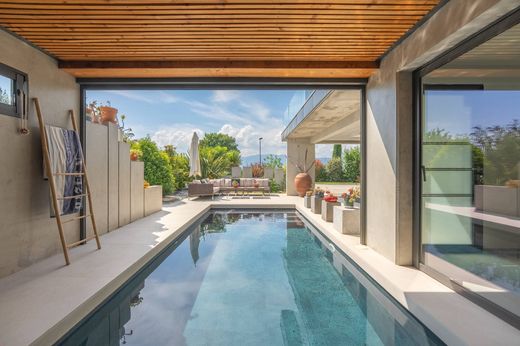 Casa Unifamiliare a Messery, Alta Savoia