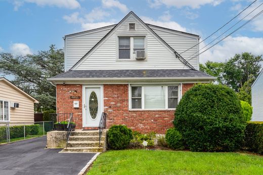 Einfamilienhaus in Williston Park, Nassau County