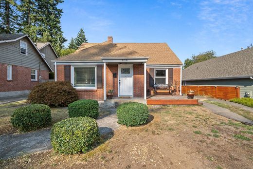 ‏בית חד-משפחתי ב  Fircrest, Pierce County