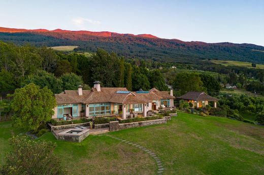 Country House in Kula, Maui