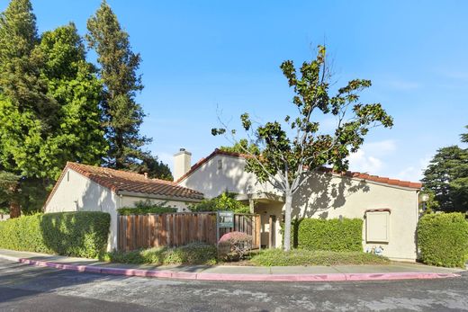 Apartment in East Palo Alto, San Mateo County