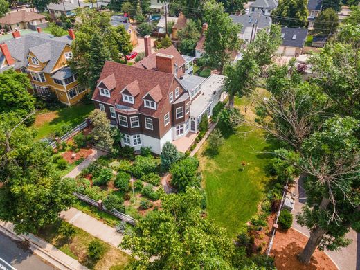 ‏בית חד-משפחתי ב  Colorado Springs, El Paso County