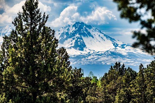 ‏קרקע ב  Bend, Deschutes County