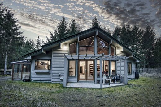 Dom jednorodzinny w Tlell, Skeena-Queen Charlotte Regional District