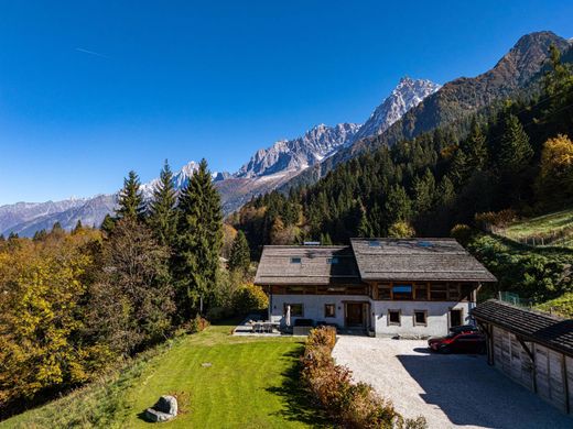 Detached House in Les Houches, Haute-Savoie