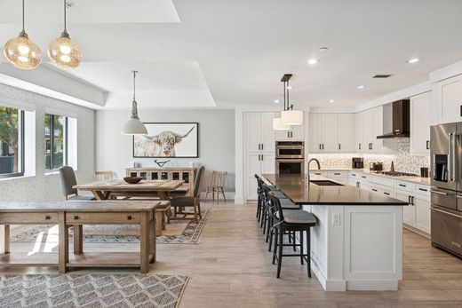 Luxury home in Naples, Collier County