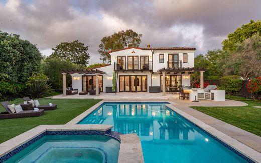 Semidetached House in Palos Verdes Estates, Los Angeles County