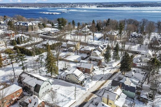 Luxus-Haus in Brockville, Ontario