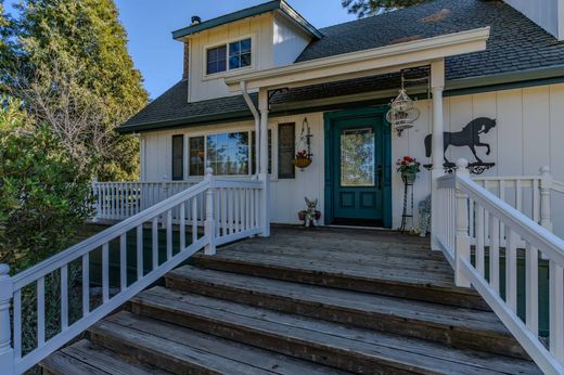 Einfamilienhaus in Pine Grove, Amador County