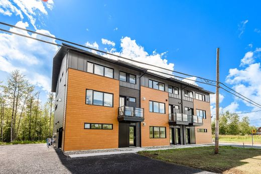 Apartment in Magog, Estrie