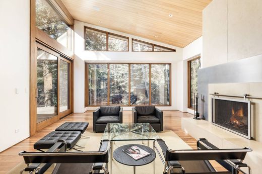Detached House in Aspen, Pitkin County