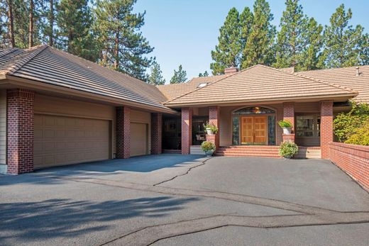 Luxury home in Sisters, Deschutes County