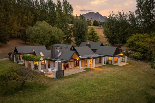 Detached House in Queenstown, Queenstown-Lakes District