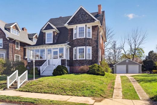 Detached House in New London, New London County