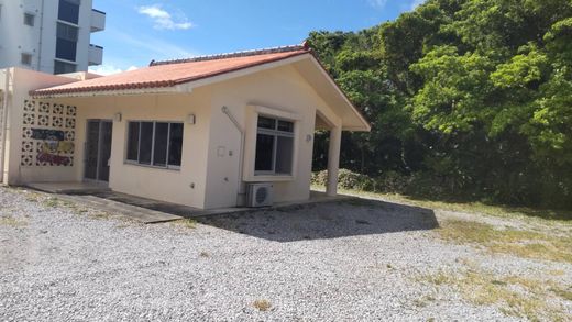 Casa en Motobu, Kunigami-gun