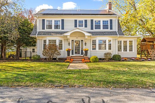 Vrijstaand huis in East Providence, Providence County