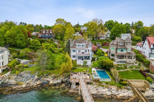 Detached House in Greenwich, Fairfield County