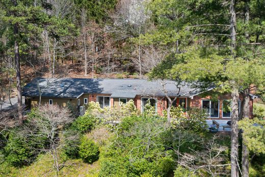 Detached House in Asheville, Buncombe County