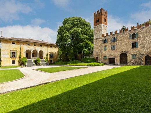 Einfamilienhaus in Verona, Provincia di Verona