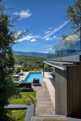 Vrijstaand huis in Talloires, Haute-Savoie