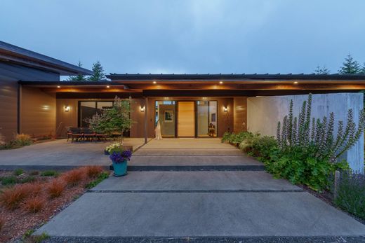 Detached House in Coquille, Coos County