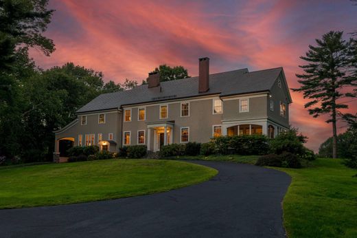 Detached House in Cape Elizabeth, Cumberland County