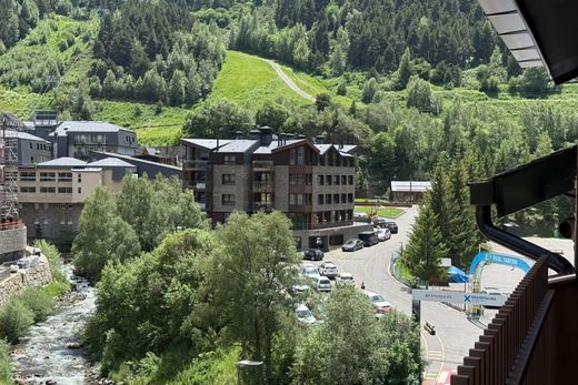 Apartment in El Tarter, Canillo