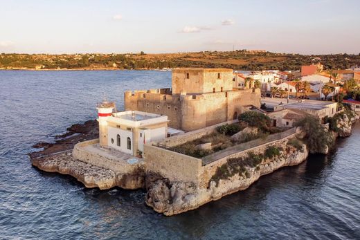 Detached House in Syracuse, Sicily