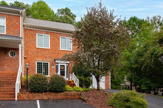 Townhouse in Cary, Wake County